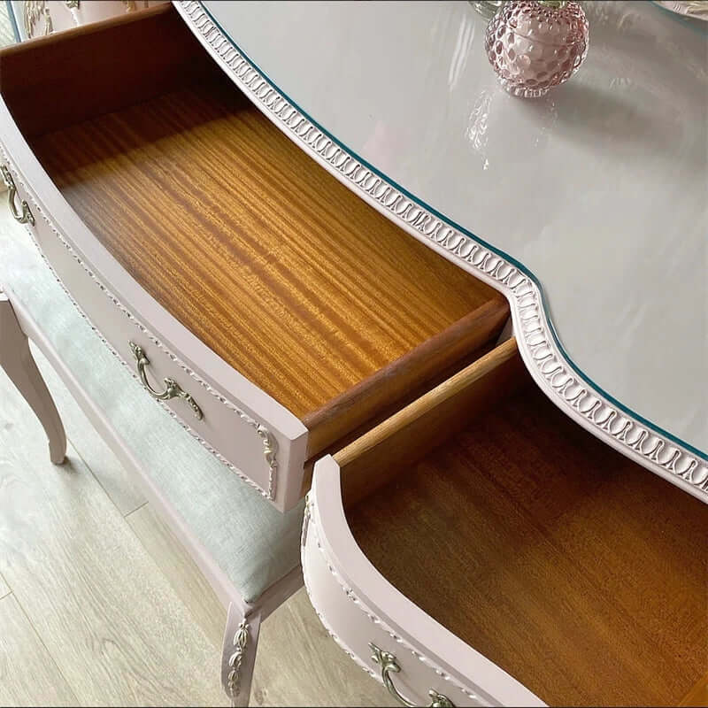 Vintage Carved Vanity With 3-Part Mirror In Soft Pink