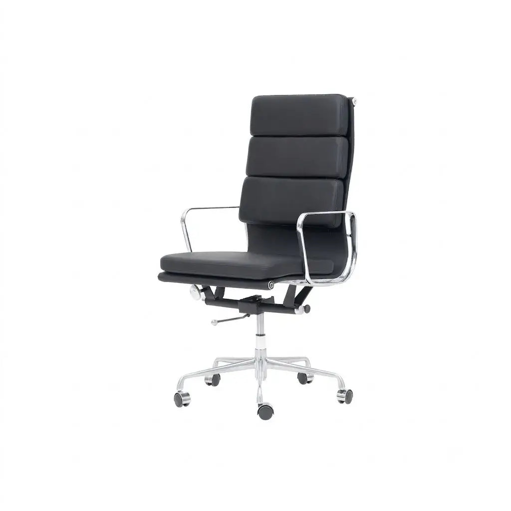 Vintage Executive Office Chair in Matte Leather and Aluminum Main Product Image Image principale du produit