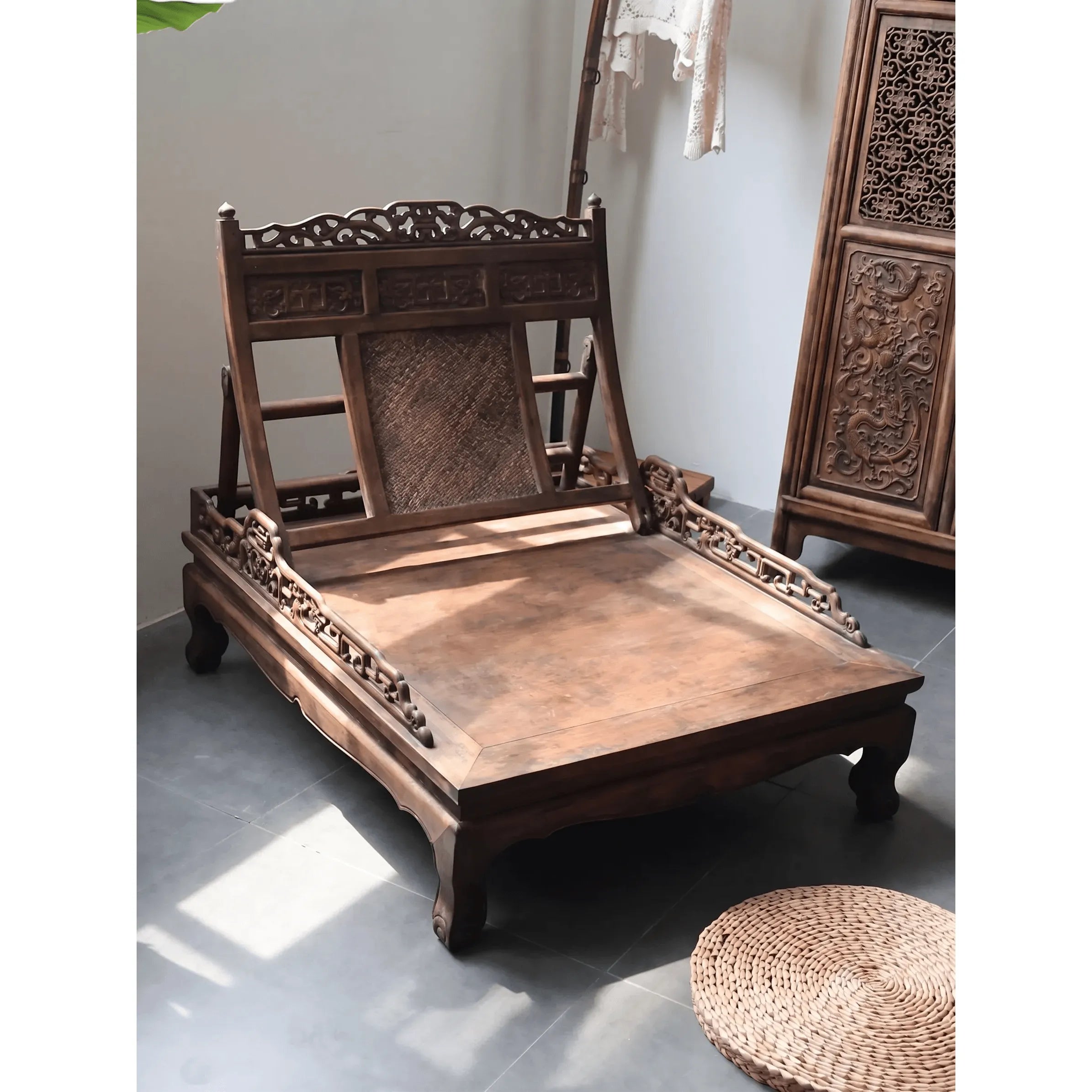 Vintage Grass Pear Wood Meditation Chair with Folding Recline and Woven Panel