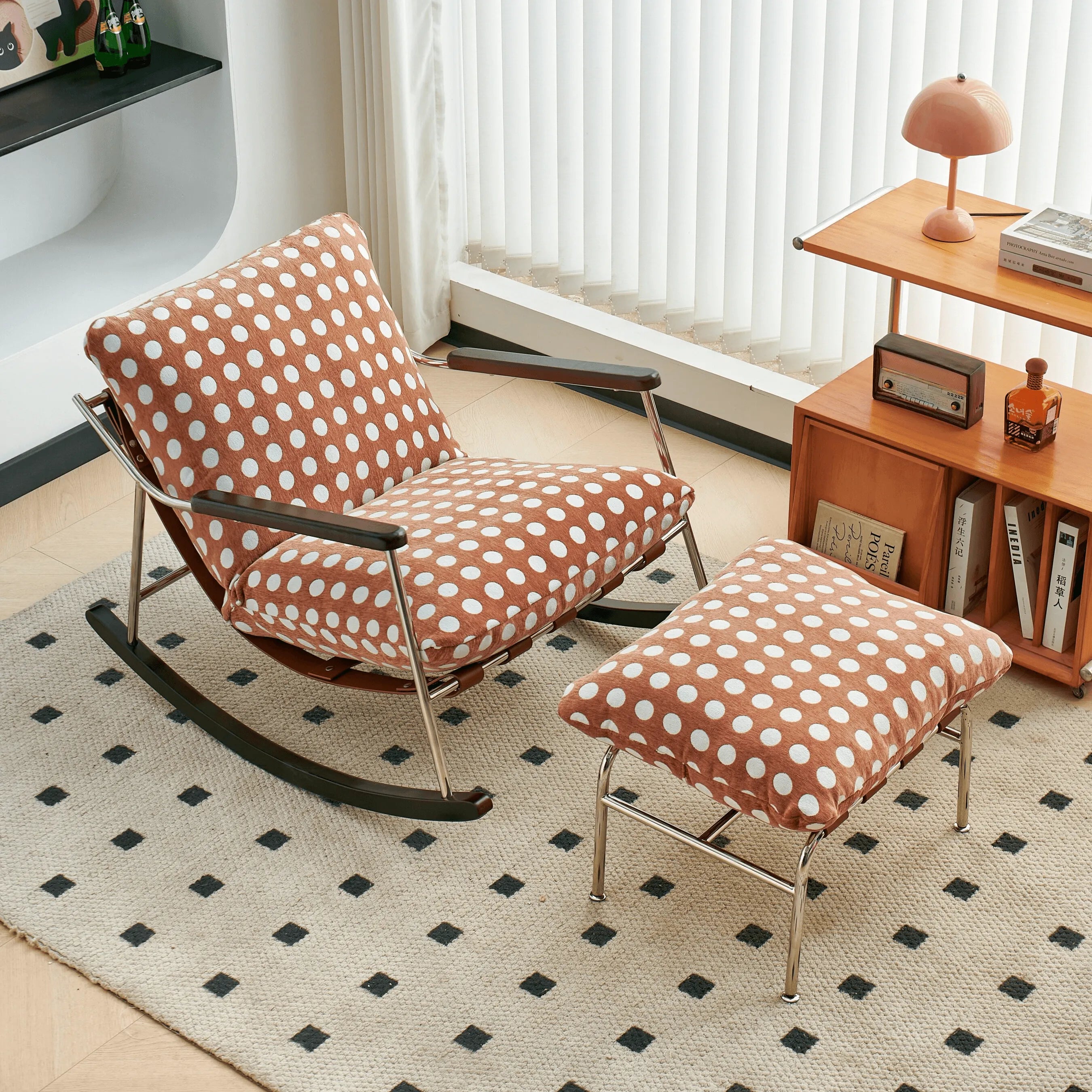 Vintage-Inspired Polka Dot Chair and Ottoman Set with Wood Trim Image secondaire du produit