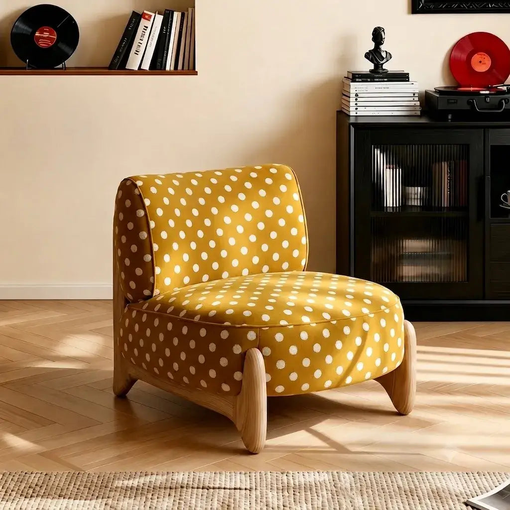 Vintage Polka Dot Chair with Sculptural Wood Frame, Wide Lounge Seat Main Product Image Image principale du produit