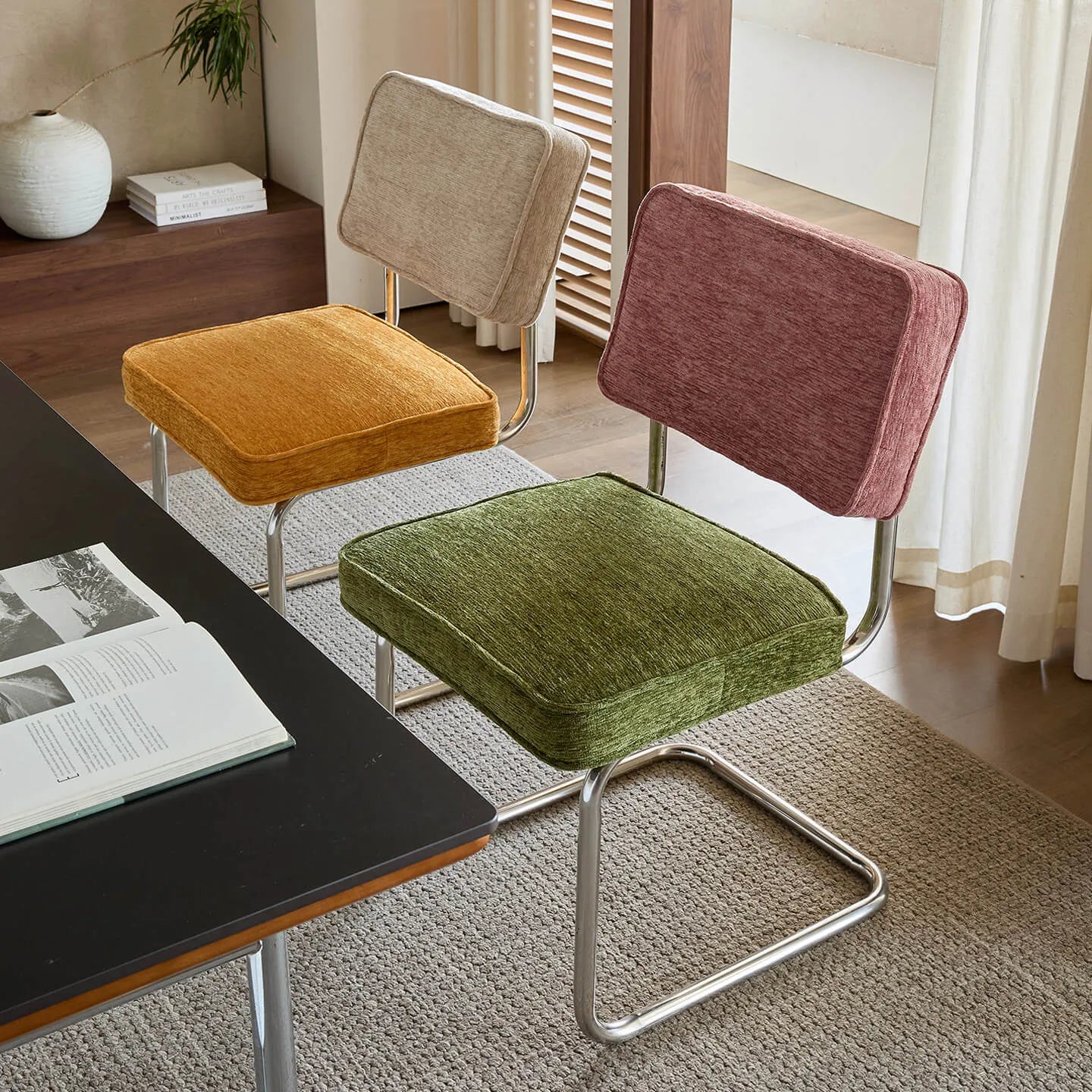 Vintage Stainless Steel Dining Chair Series, Chenille Cantilever Seating for Kitchen, Vanity and Study Main Product Image Imagen principal del producto