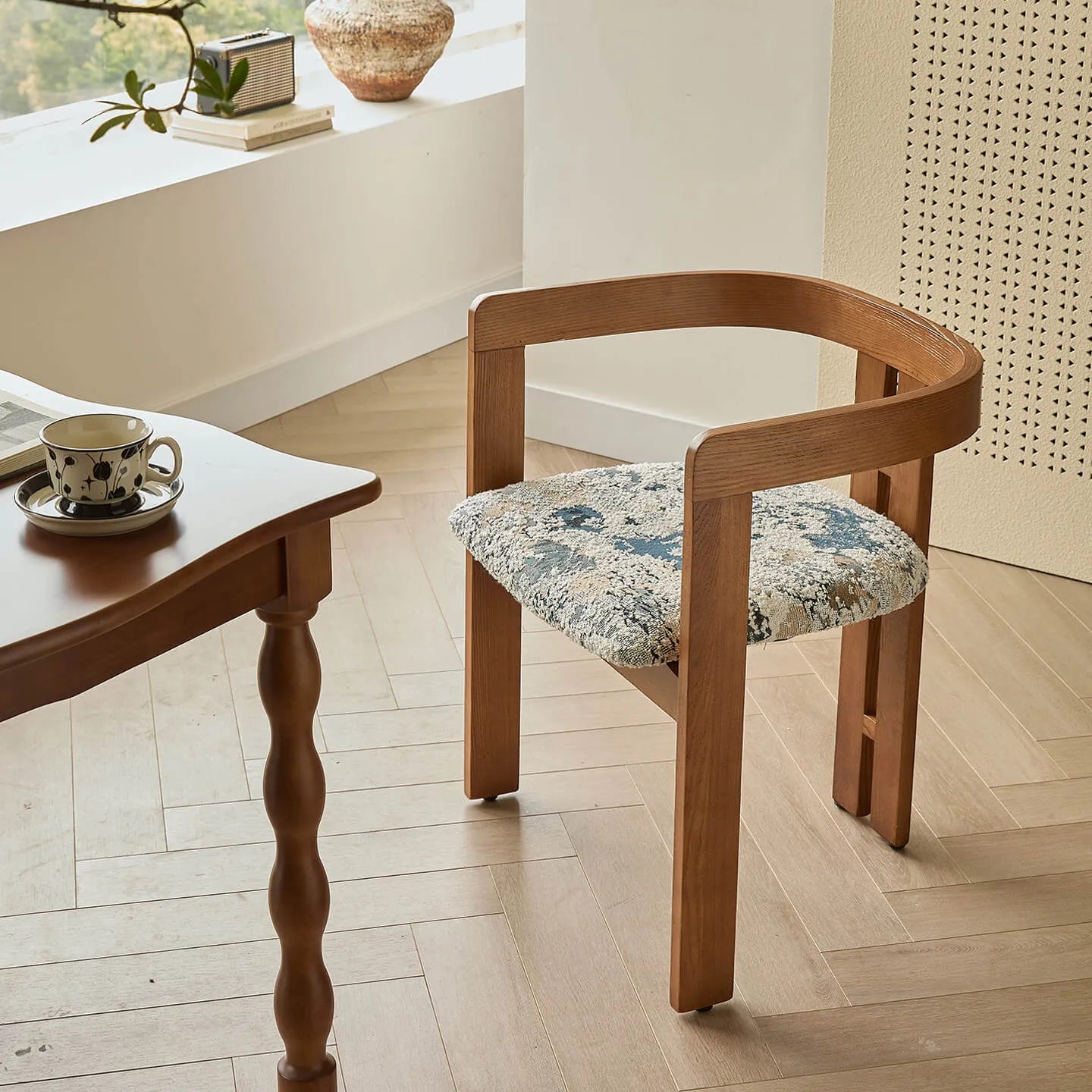 Vintage Wood Dining Chair Series with Sculpted Ash Frame and Plush Textured Seat
