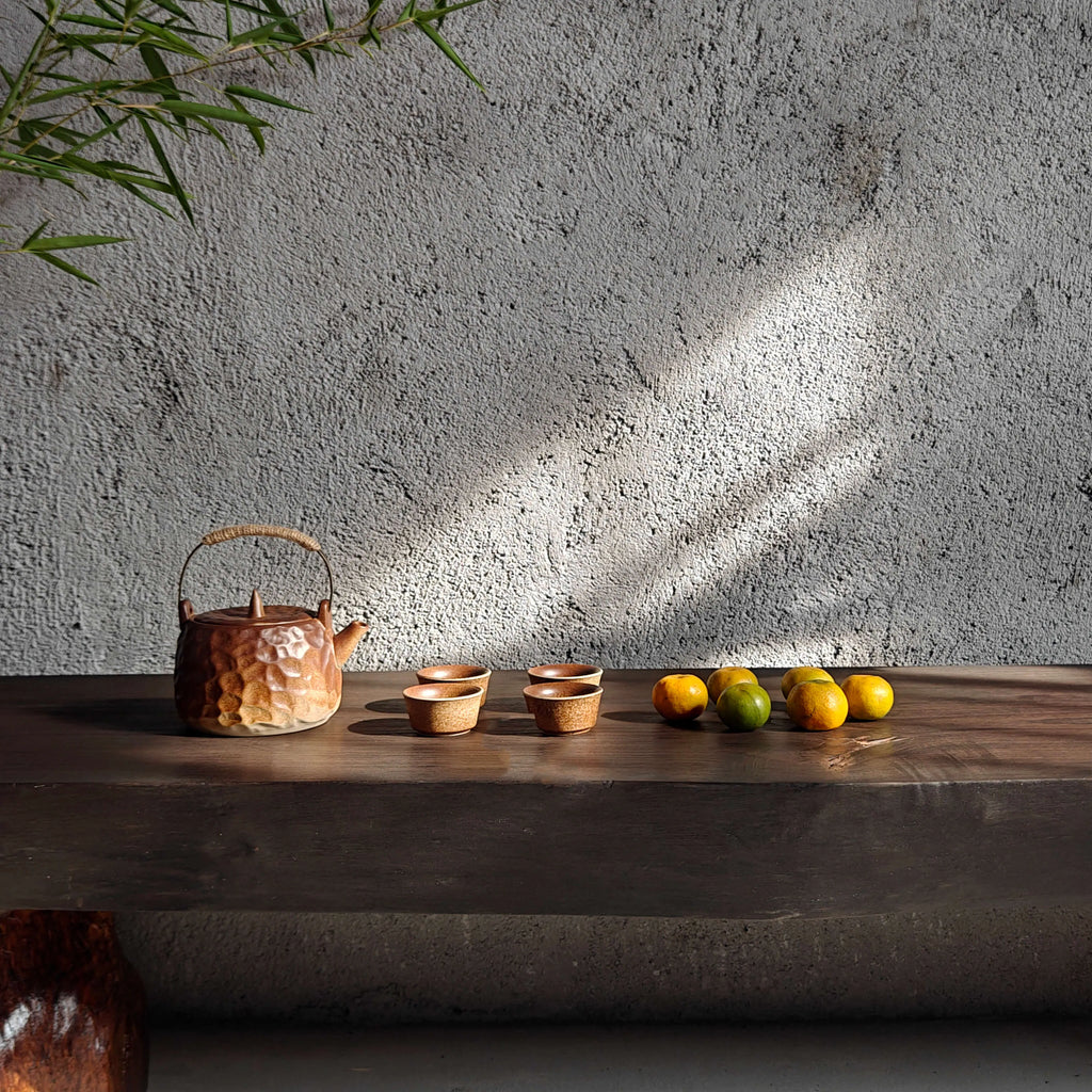 Wabi-Sabi Solid Wood Entryway Bench with Natural Bark Edges