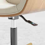 Executive chair with stylish leather upholstery