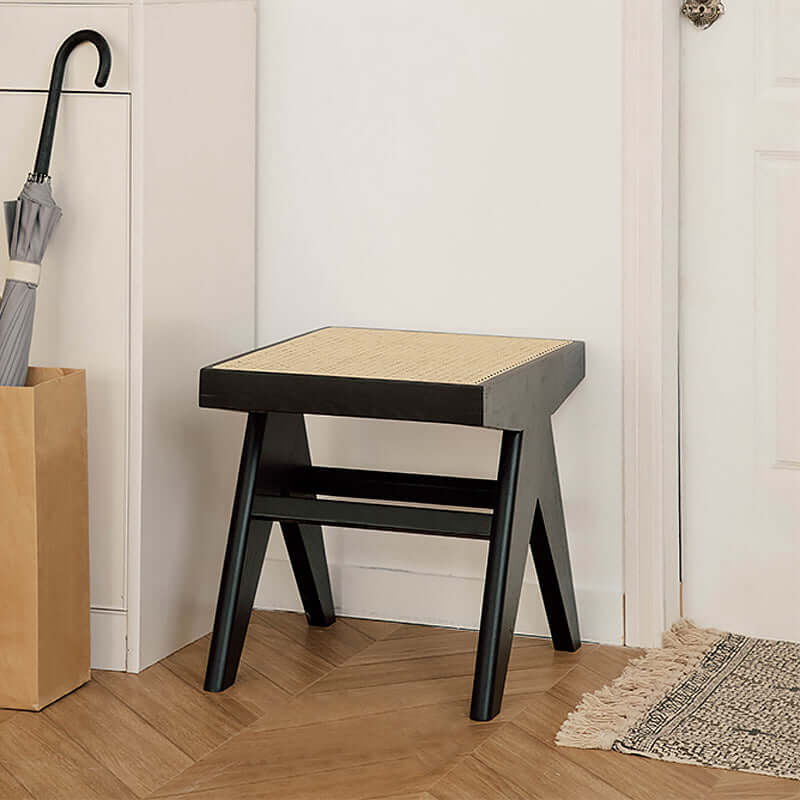 Black and Natural Modern Rattan Ottoman for Living Room Footstool in Contemporary Style メイン画像