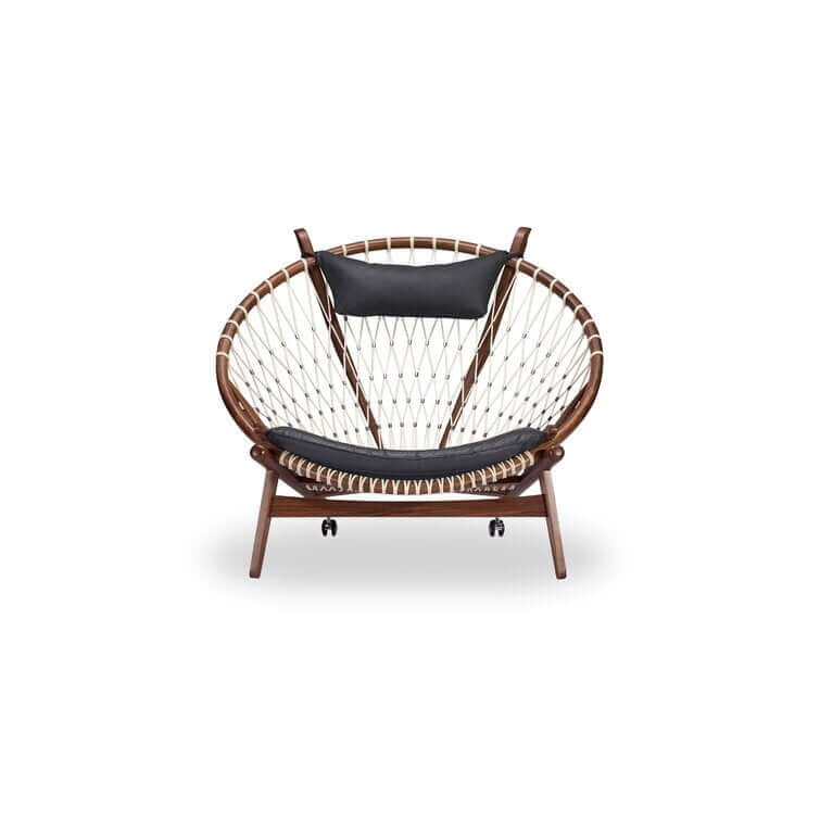 Deloris papasan chair with a 44.5 inch width for comfortable seating Image principale du produit