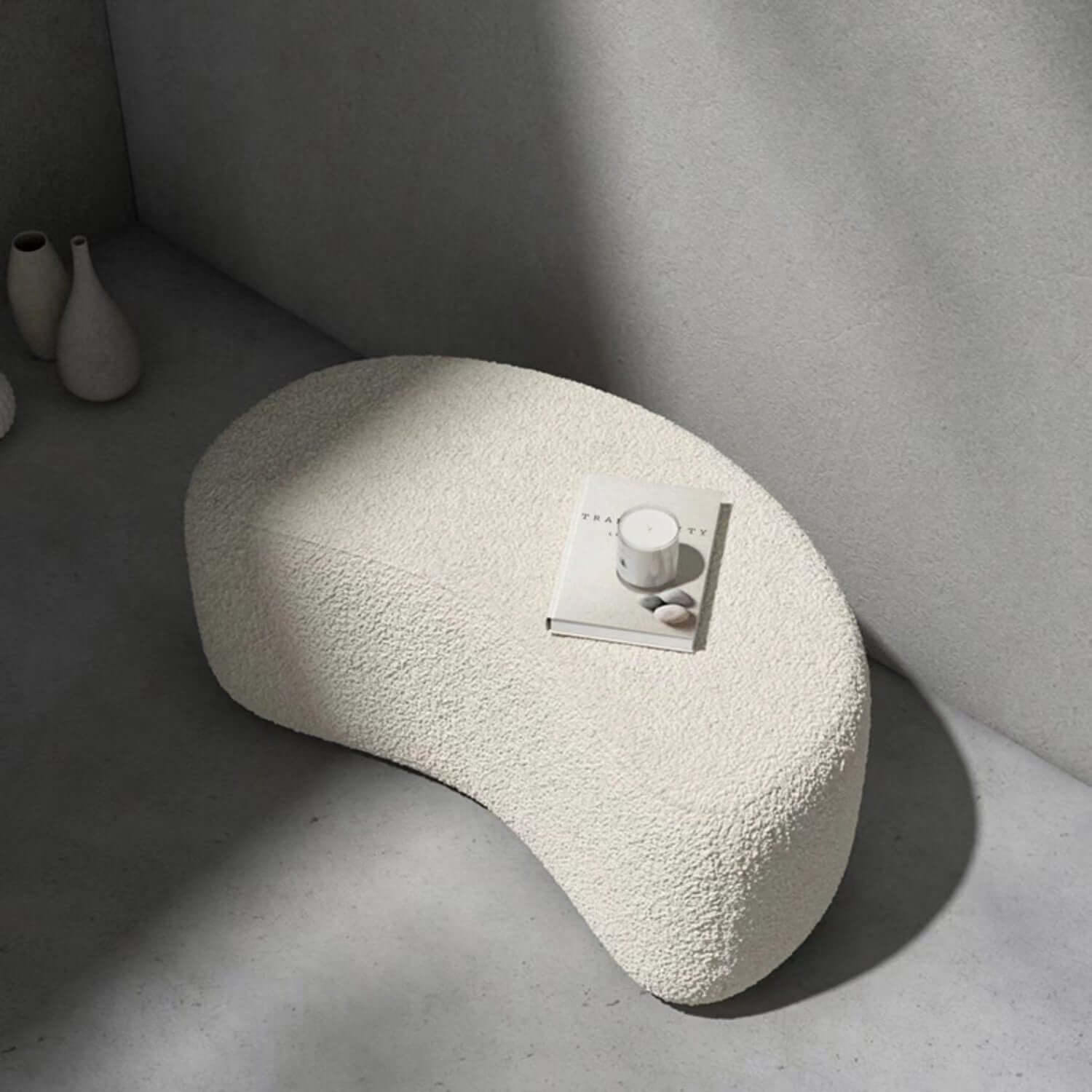 مقعد أحذية أبيض/عاجي - تصميم أنيق وبسيط لمنزلك. Secondary image