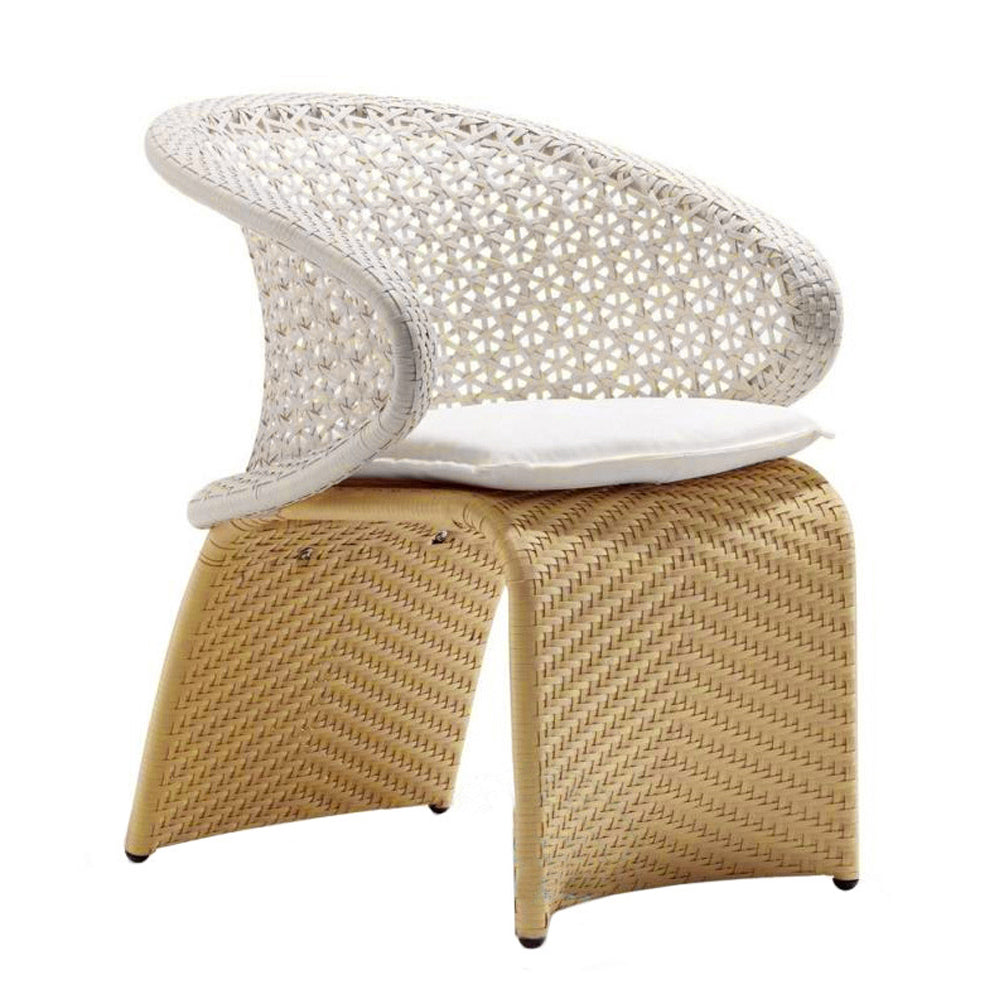Hofer outdoor rattan patio armchair with white cushion arched bottom low-back furniture for outdoor seating