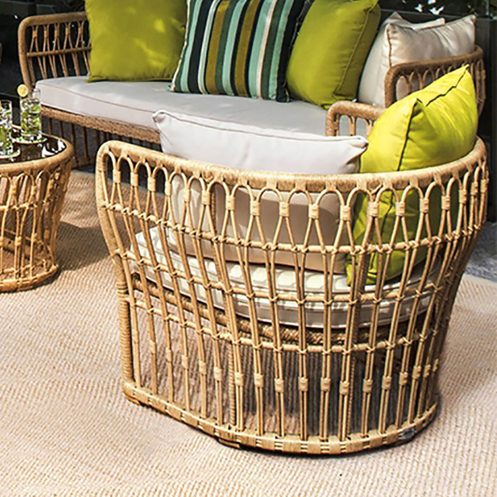 Tropical Style Natural Color Rattan Lounge Chair with Cushion Pillow