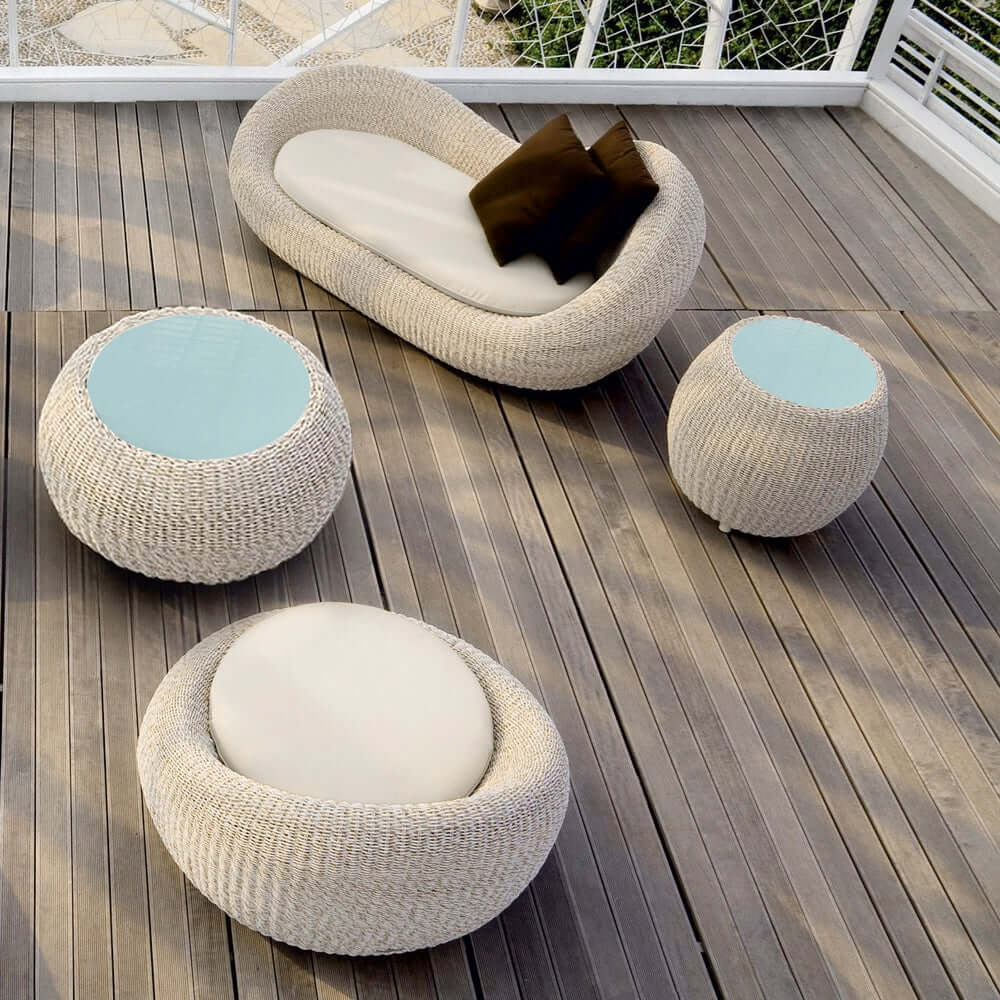 ガラストップのコーヒーテーブル付き4点アルミ&ラタンアウトドアソファセット(ホワイト)